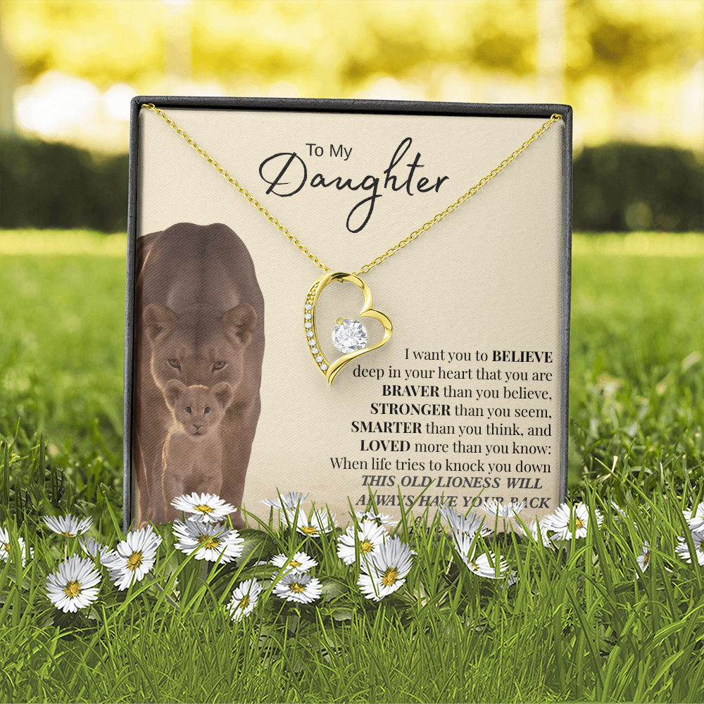 THIS OLD LIONESS WILL ALWAYS HAVE YOUR BACK | Forever Love Necklace