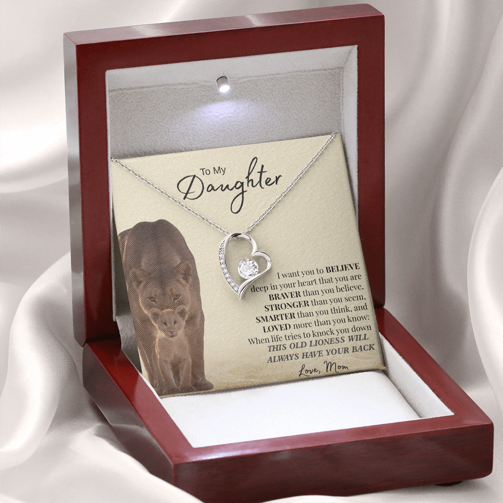 THIS OLD LIONESS WILL  ALWAYS HAVE YOUR BACK | Forever Love Necklace
